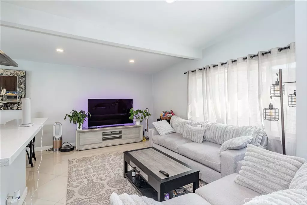 Westminster, CA 92683,13581 Yosemite DR