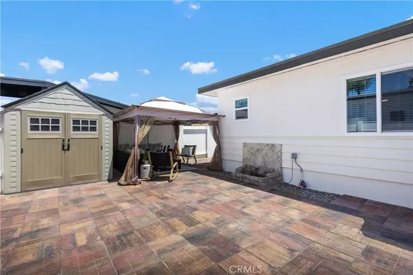 Newport Beach, CA 92660,94 Yorktown