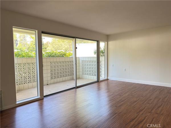 Laguna Woods, CA 92637,161 Avenida Majorca #C