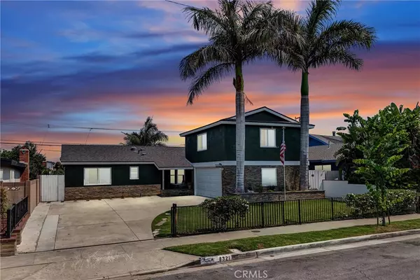 8321 Terry DR, Huntington Beach, CA 92647