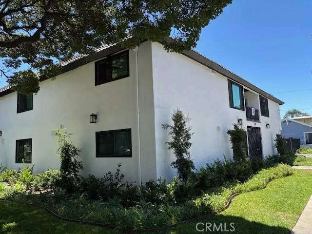 120 E Pine ST, Santa Ana, CA 92701