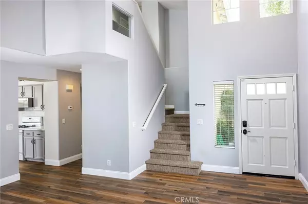 Lake Forest, CA 92610,4 Blanco