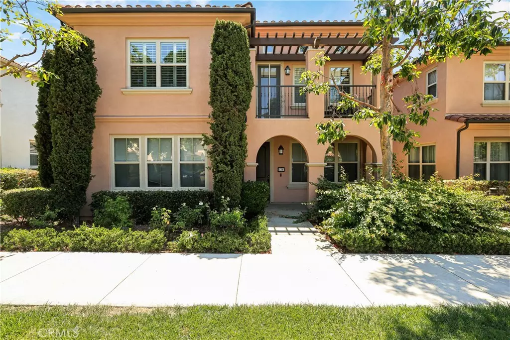 Irvine, CA 92618,138 Coralwood