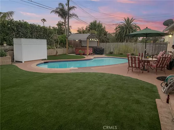 Goleta, CA 93117,230 Santa Barbara Shores DR