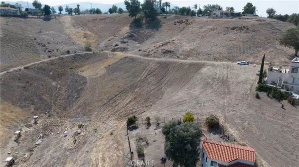 Lake Elsinore, CA 92530,29461 Nichols ST