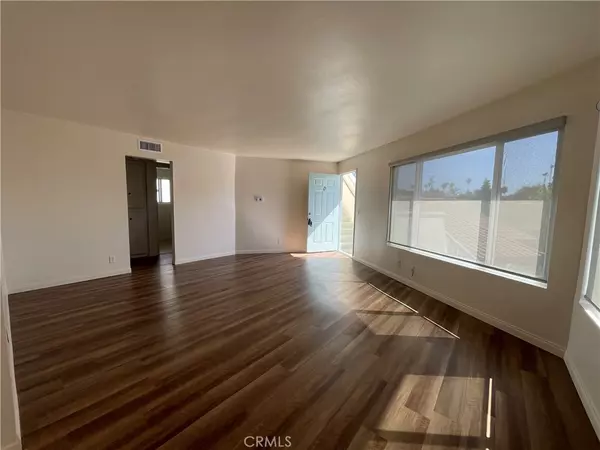 San Clemente, CA 92672,258 Avenida Victoria #D