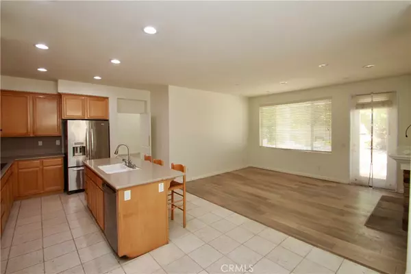 Irvine, CA 92606,19 Benavente