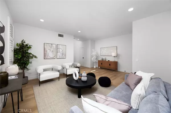 Rancho Santa Margarita, CA 92688,33 Grassy Knoll LN