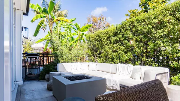 Corona Del Mar, CA 92625,435 Fernleaf AVE #1