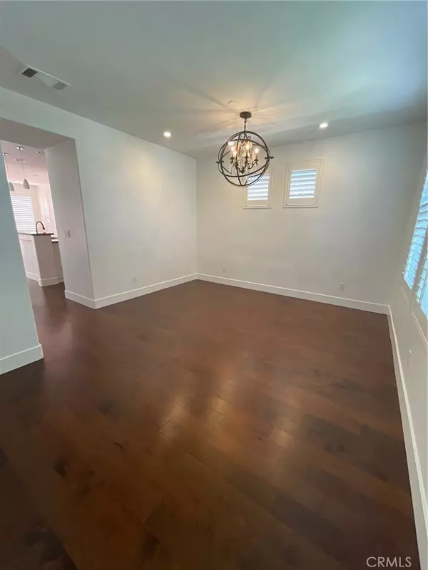 Huntington Beach, CA 92649,5176 Acorn DR