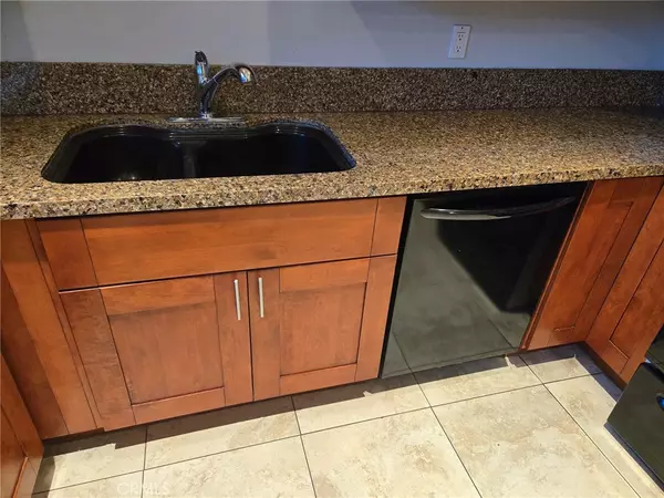 Lake Forest, CA 92630,23240 Orange AVE #2