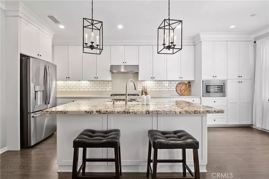 85 Waterleaf, Irvine, CA 92620