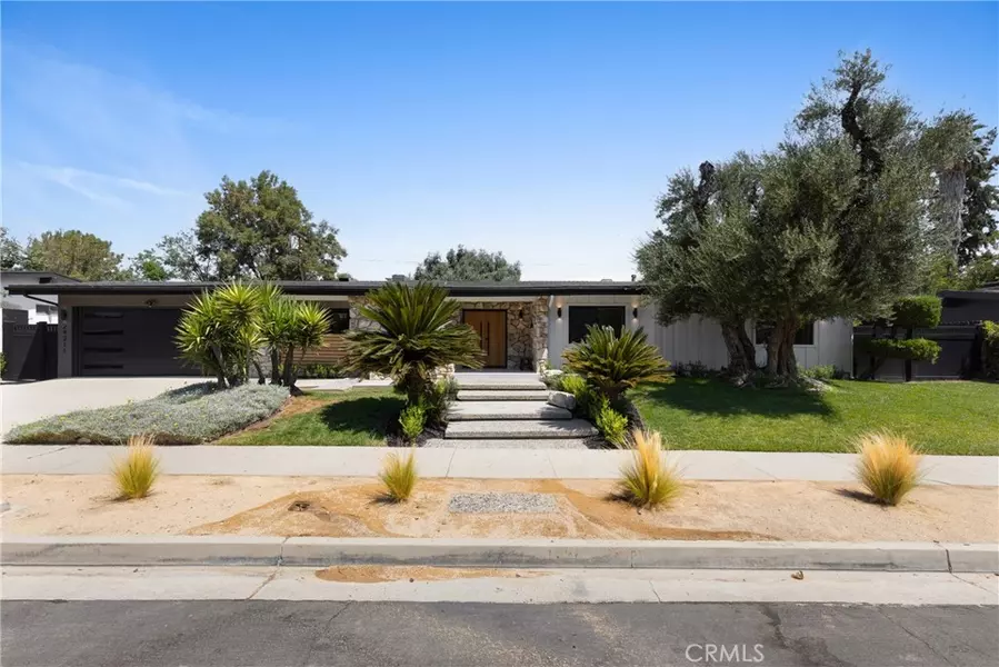 24211 Caris ST, Woodland Hills, CA 91367