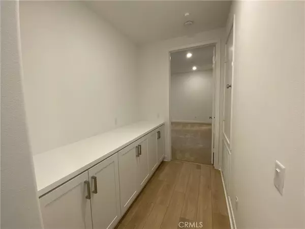 Irvine, CA 92618,142 Sentosa
