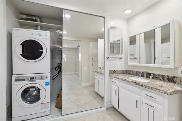 Laguna Woods, CA 92637,879 Via Mendoza #B