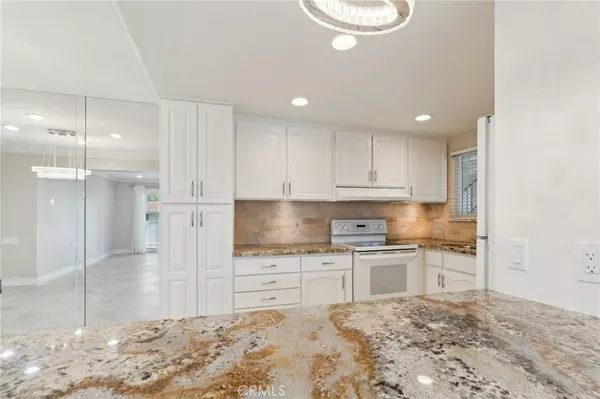 Laguna Woods, CA 92637,879 Via Mendoza #B