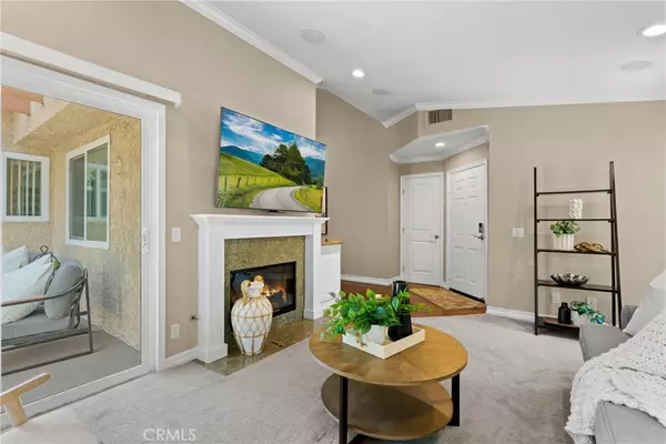 Yorba Linda, CA 92887,5055 Twilight Canyon RD #34F