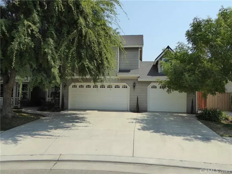 1781 N Rogers AVE, Clovis, CA 93619