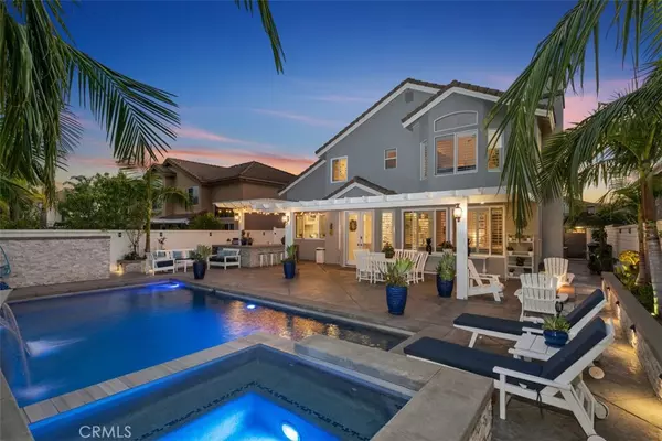 Lake Forest, CA 92610,12 La Perla
