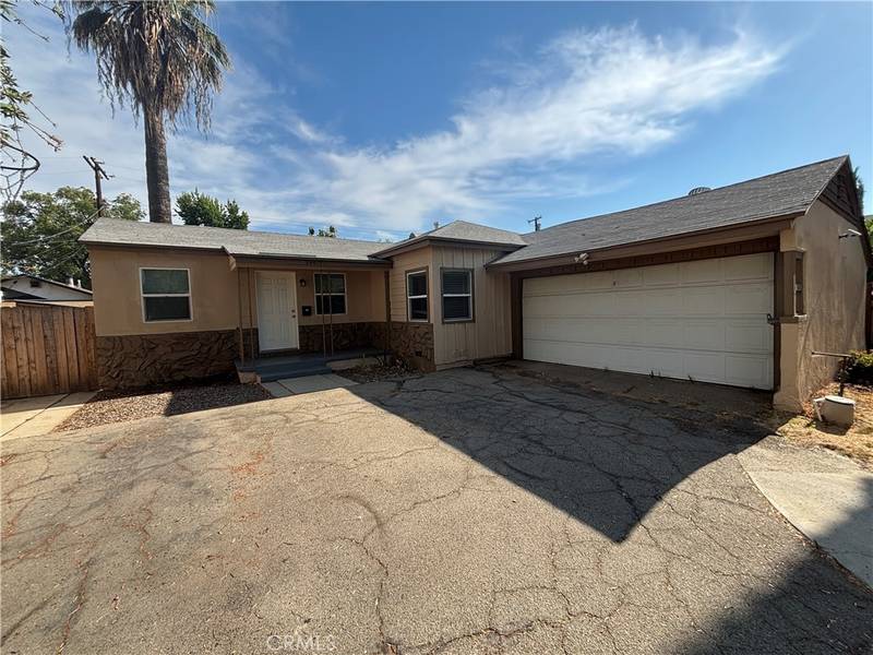 18419 Erwin ST, Tarzana, CA 91335