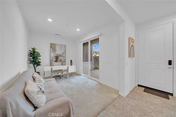 Irvine, CA 92614,249 Steely