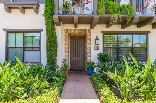 Irvine, CA 92602,112 Crescent Moon