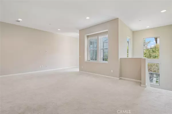 Irvine, CA 92618,106 Neptune