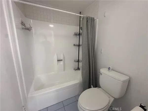 Irvine, CA 92604,165 Briarwood