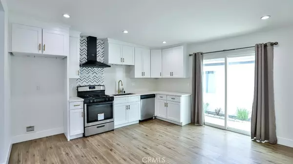 North Hollywood, CA 91605,11445 Saticoy ST
