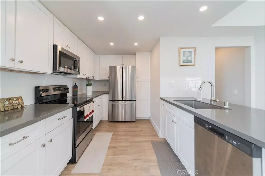 Irvine, CA 92620,98 Remington
