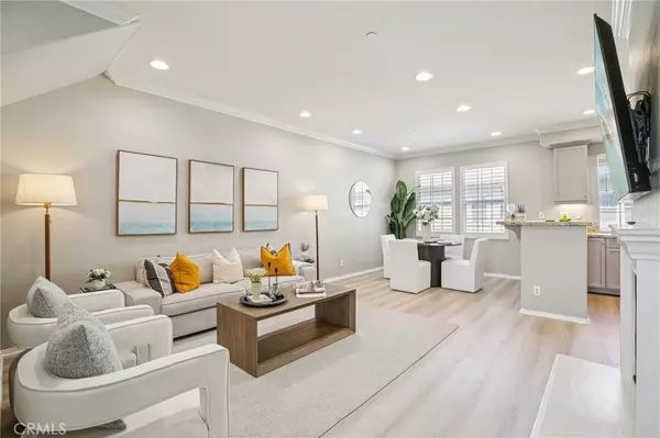 Tustin, CA 92782,15212 Cambridge ST
