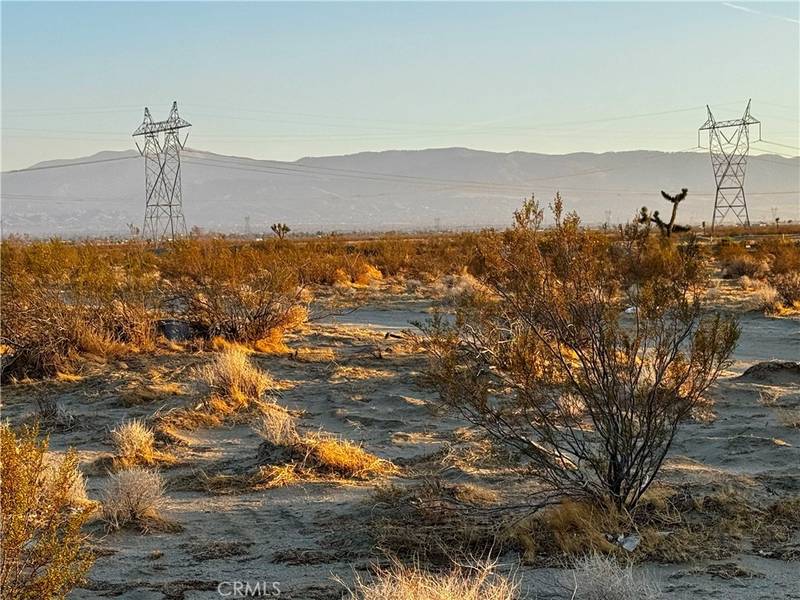 4591 Sandstone RD, Phelan, CA 92371