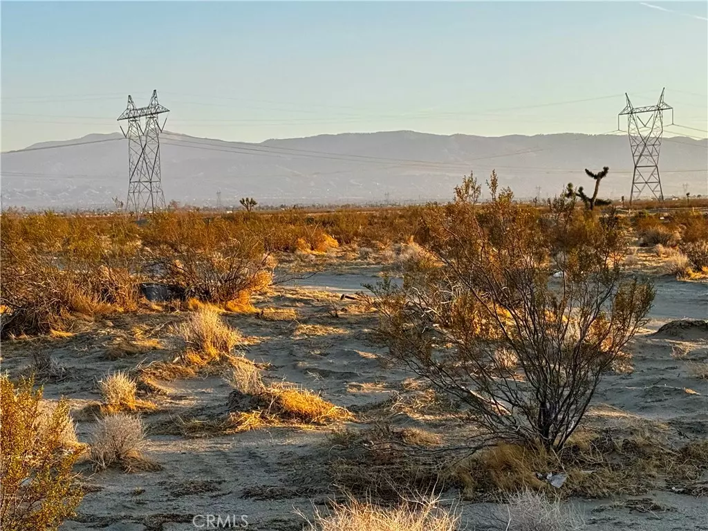 Phelan, CA 92371,4591 Sandstone RD