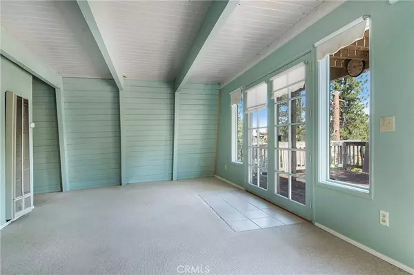 Big Bear Lake, CA 92315,720 Maryland RD