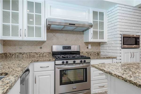 Irvine, CA 92604,5212 Chablis CIR