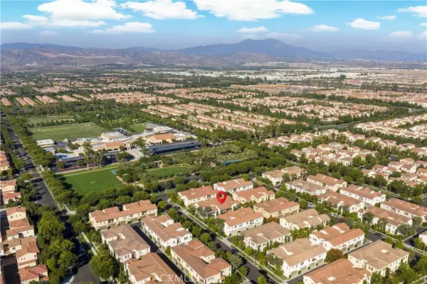 Irvine, CA 92620,52 Emerald Clover