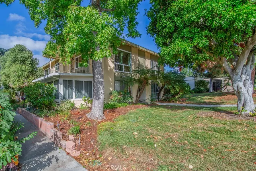 211 Avenida Majorca #p, Laguna Woods, CA 92637