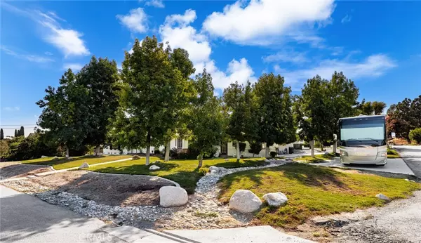 Yorba Linda, CA 92886,5371 Grandview AVE