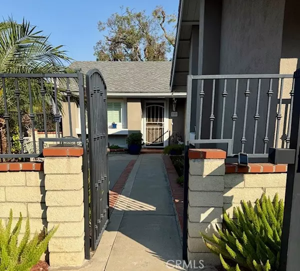 Irvine, CA 92604,5 Butterfly