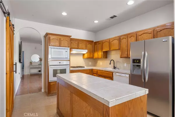 Bakersfield, CA 93314,322 Villa Elegante DR