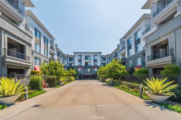 Anaheim, CA 92805,1801 E Katella AVE #2030