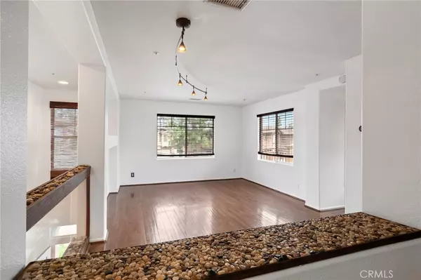 Aliso Viejo, CA 92656,278 Woodcrest LN