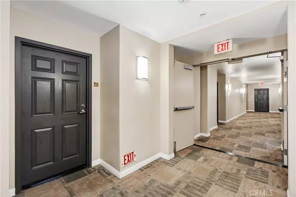 San Diego, CA 92101,450 J ST #3071