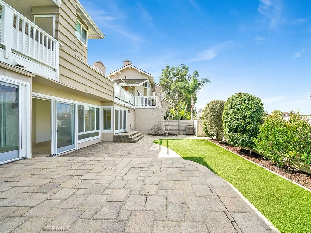 Irvine, CA 92604,4 Lakeview