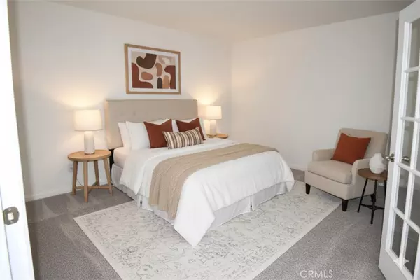 Santa Ana, CA 92701,1345 Cabrillo Park DR #B02