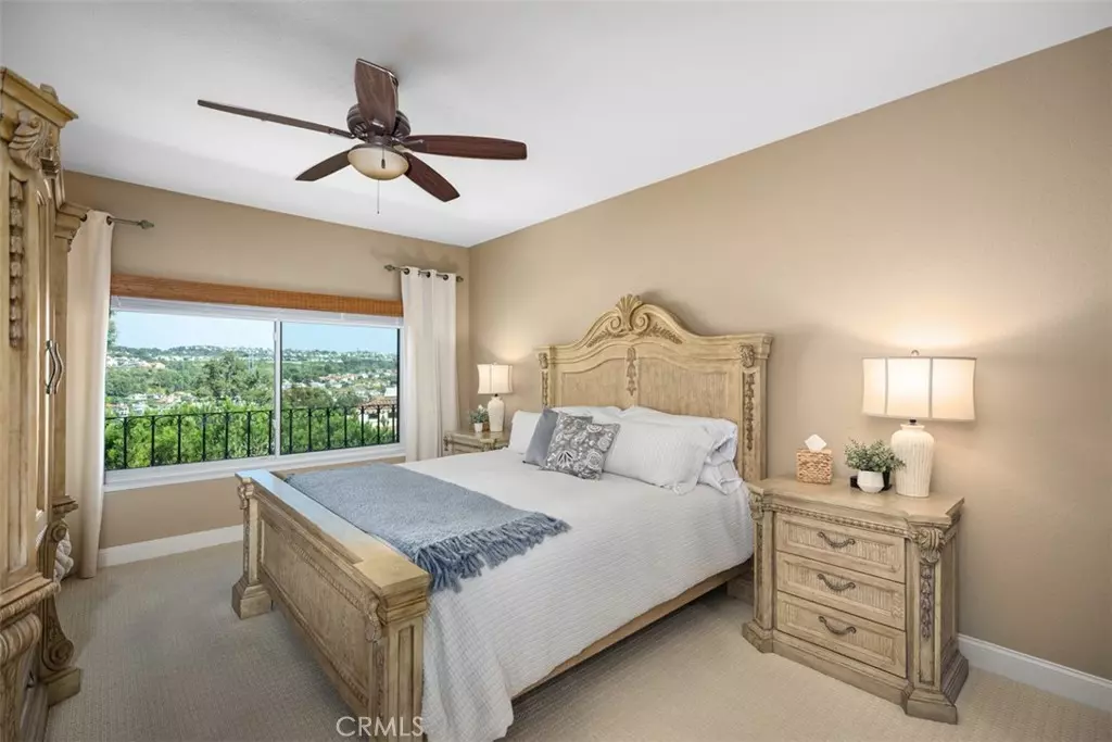 Mission Viejo, CA 92692,22402 Valdemosa