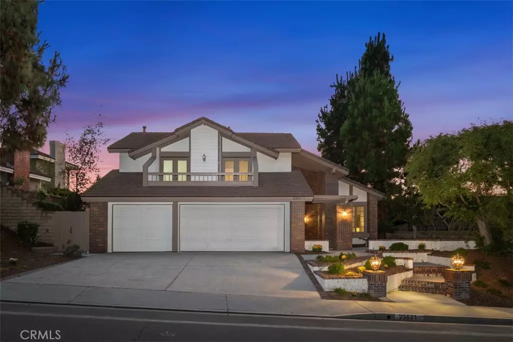 Mission Viejo, CA 92692,22571 Labrusca