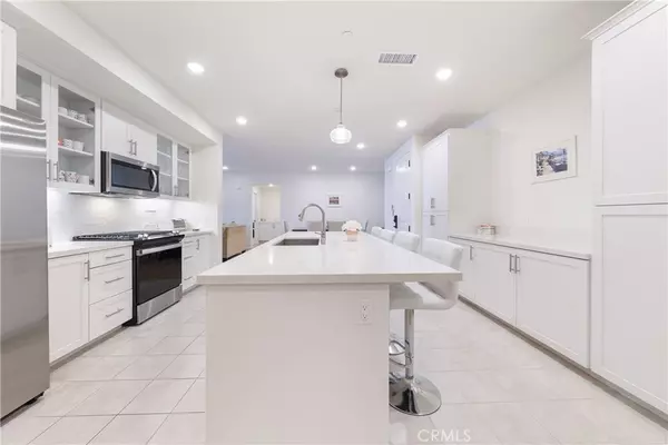 16235 Dawn Way #203, Tustin, CA 92782