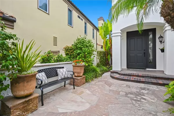 Huntington Beach, CA 92648,6491 Morningside DR