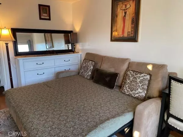 Laguna Hills, CA 92653,Address not disclosed